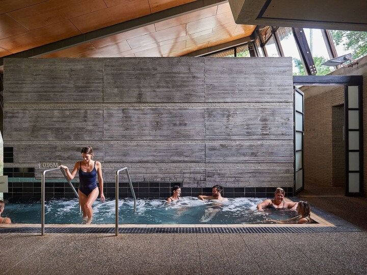 Bathhhouse 2 uai