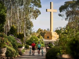 Cyclists at Memorial Cross Reserve. Photo by Visit Macedon Ranges
